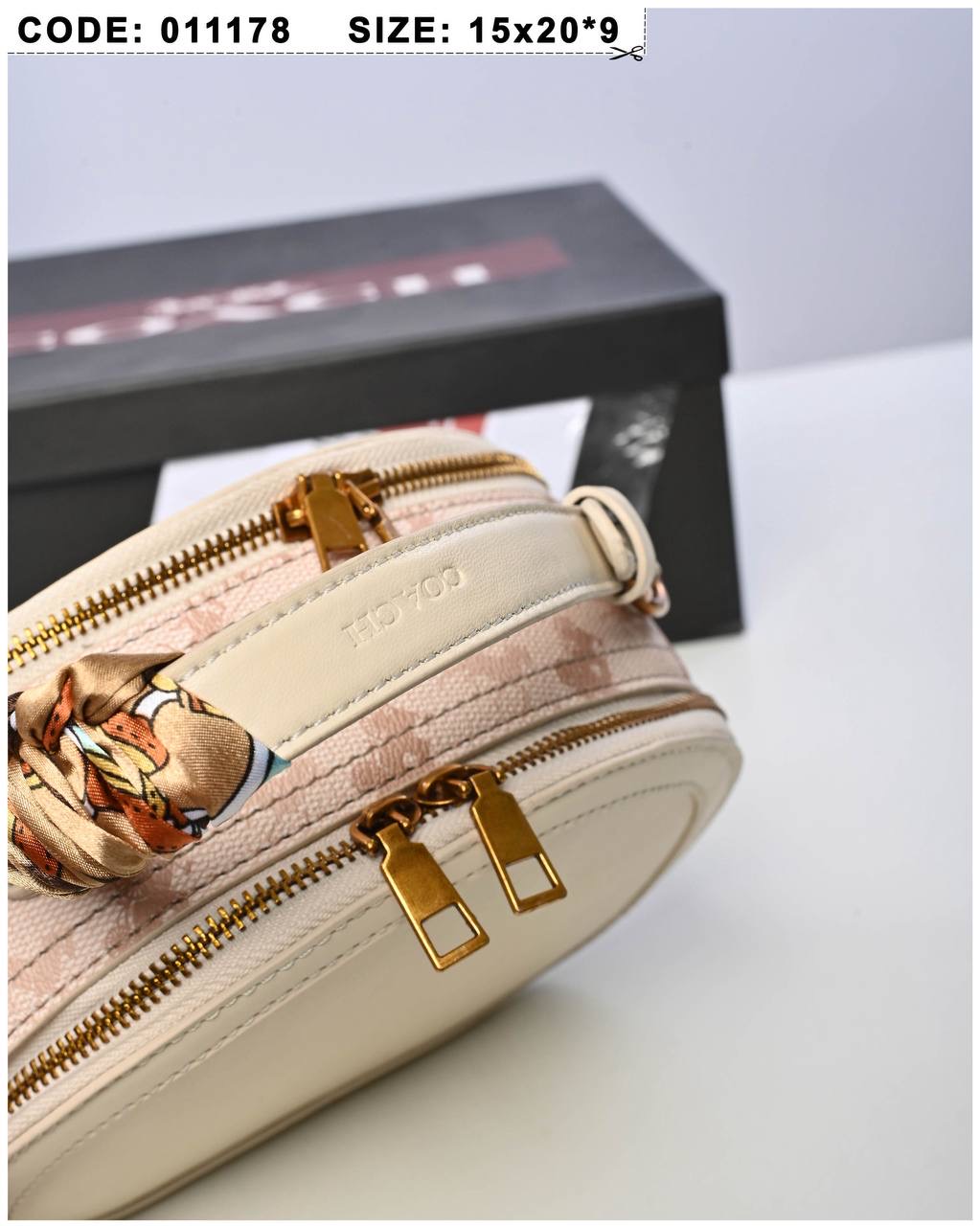 /public/uploads/photos/shares/Suzy bags/IMG_3519.jpeg